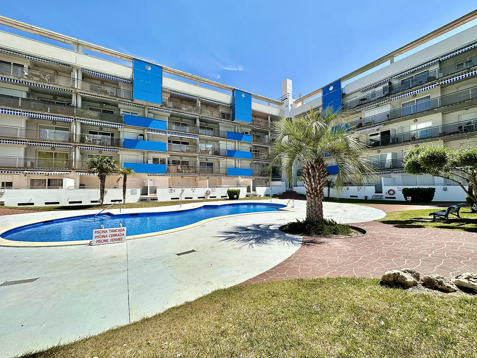 Incredible penthouse with pool and tourist license, in Rosas - Santa Margarita