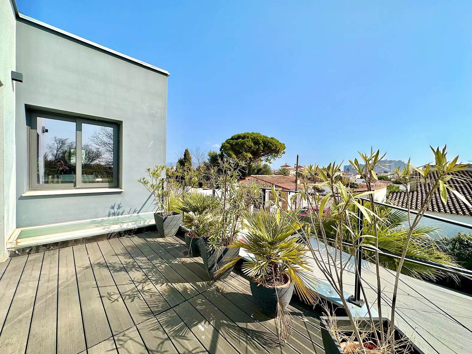 Superb villa with swimming pool near the center and beach of Empuriabrava