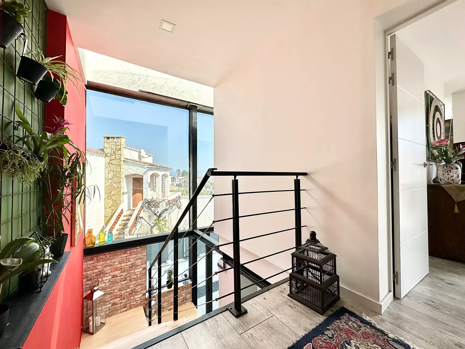Superb villa with swimming pool near the center and beach of Empuriabrava