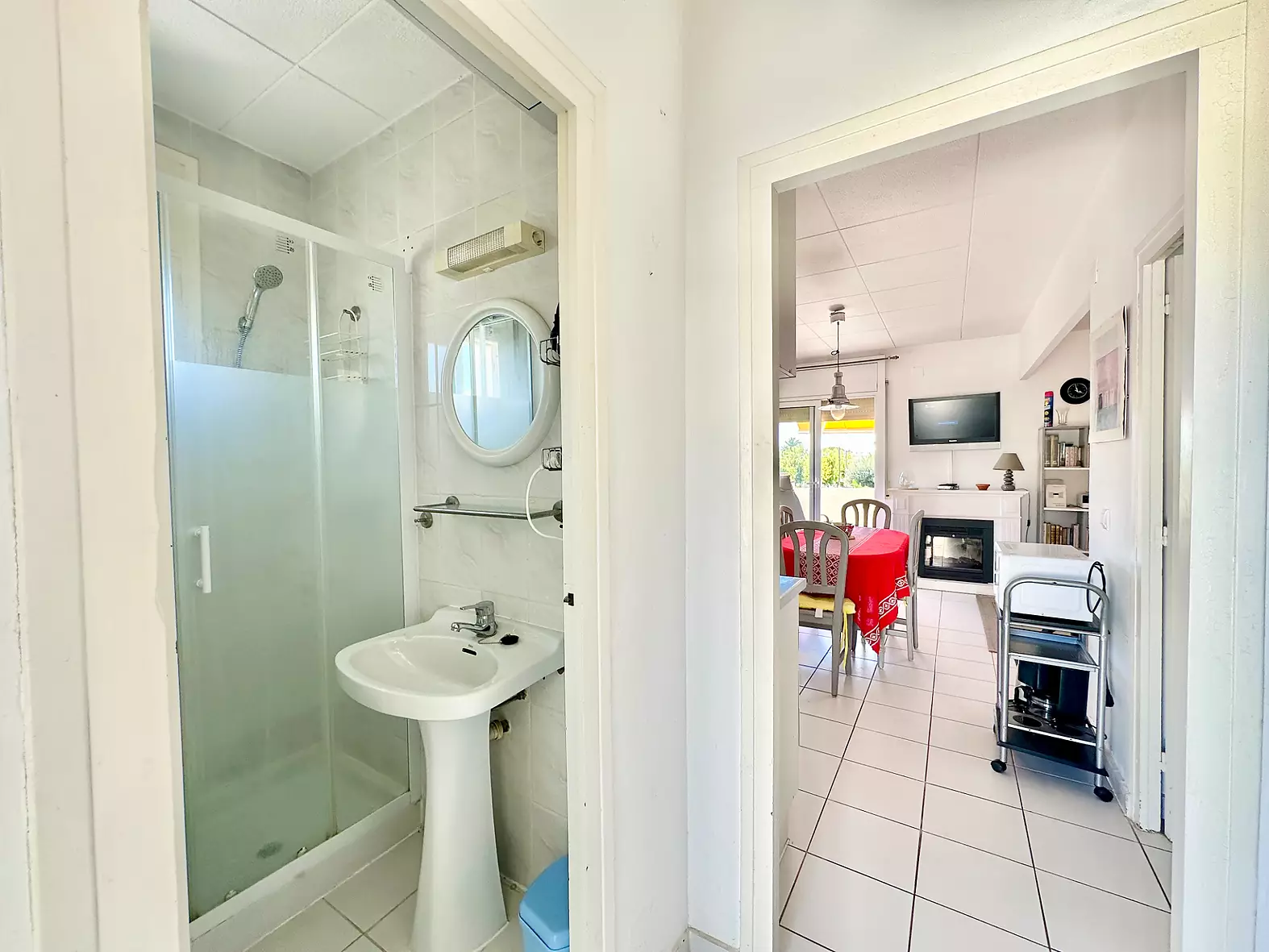 Apartment for Sale with tourist license and Canal Views in Empuriabrava