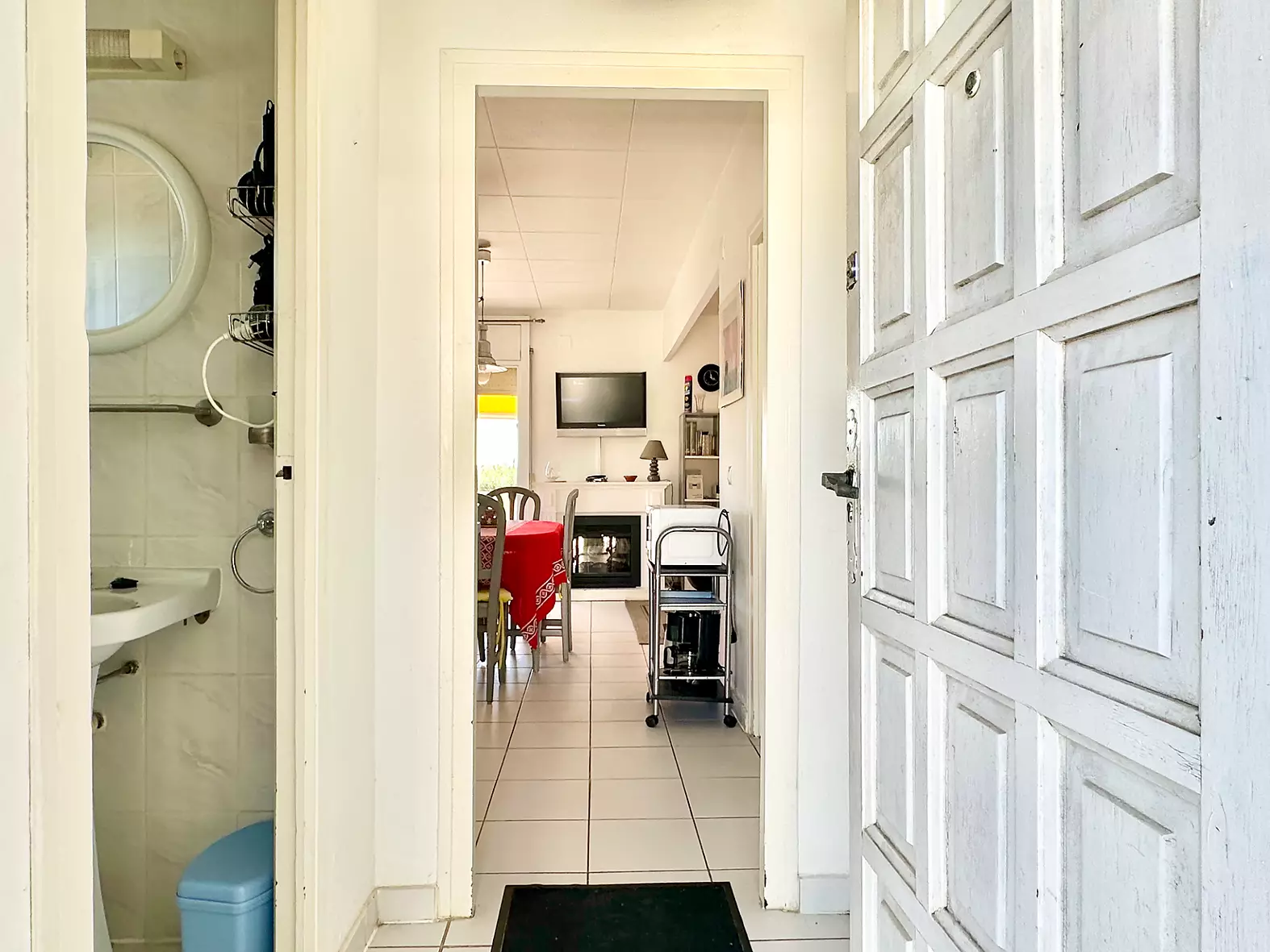 Apartment for Sale with tourist license and Canal Views in Empuriabrava