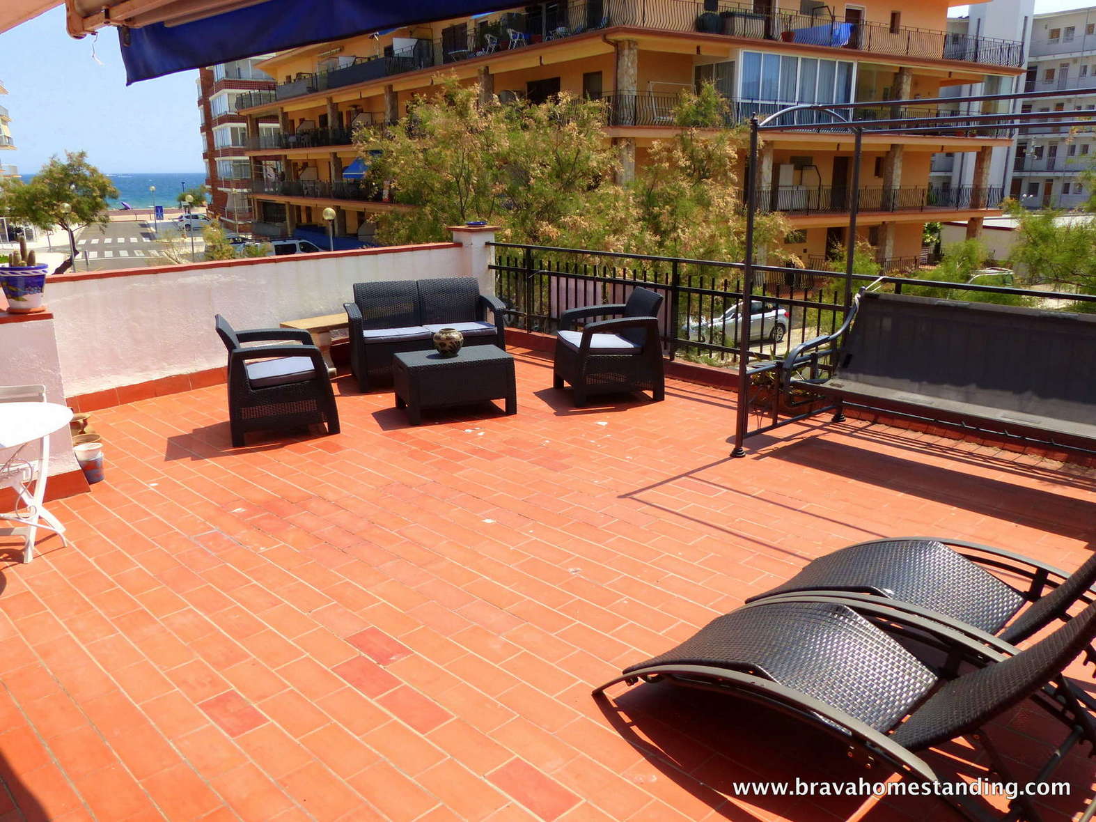 Appartement à 100m de la plage avec terrasse de 40m2 en vente à Rosas - Salatar
