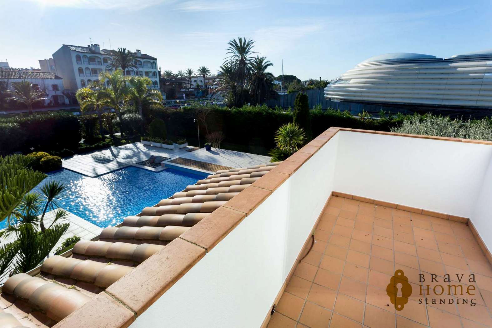 Espectacular mansión de lujo en Empuriabrava, con amarre de 70 m