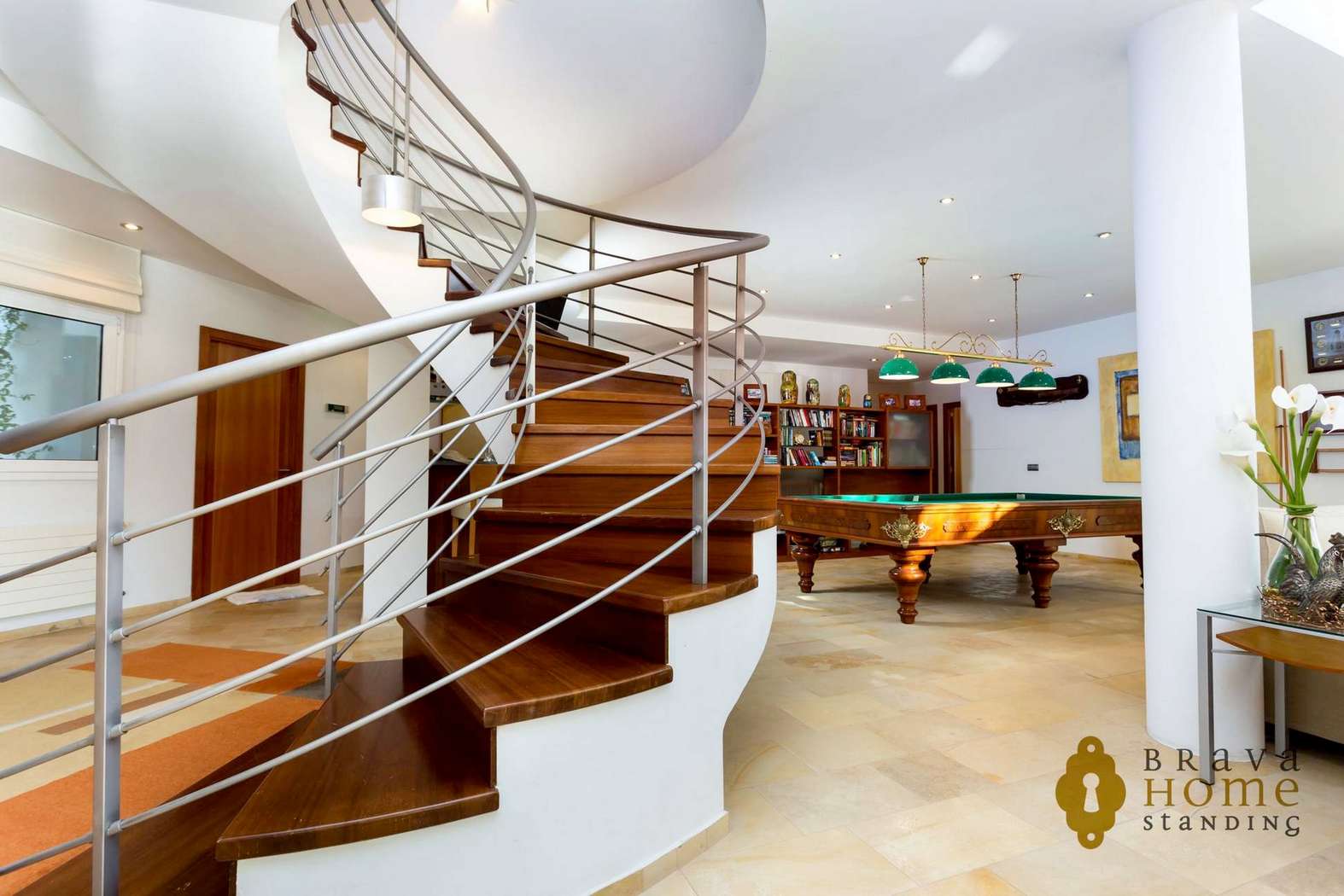 Espectacular mansión de lujo en Empuriabrava, con amarre de 70 m