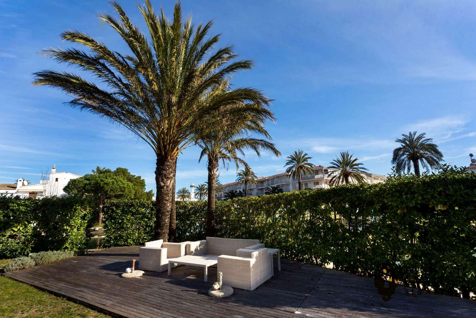 Espectacular mansión de lujo en Empuriabrava, con amarre de 70 m