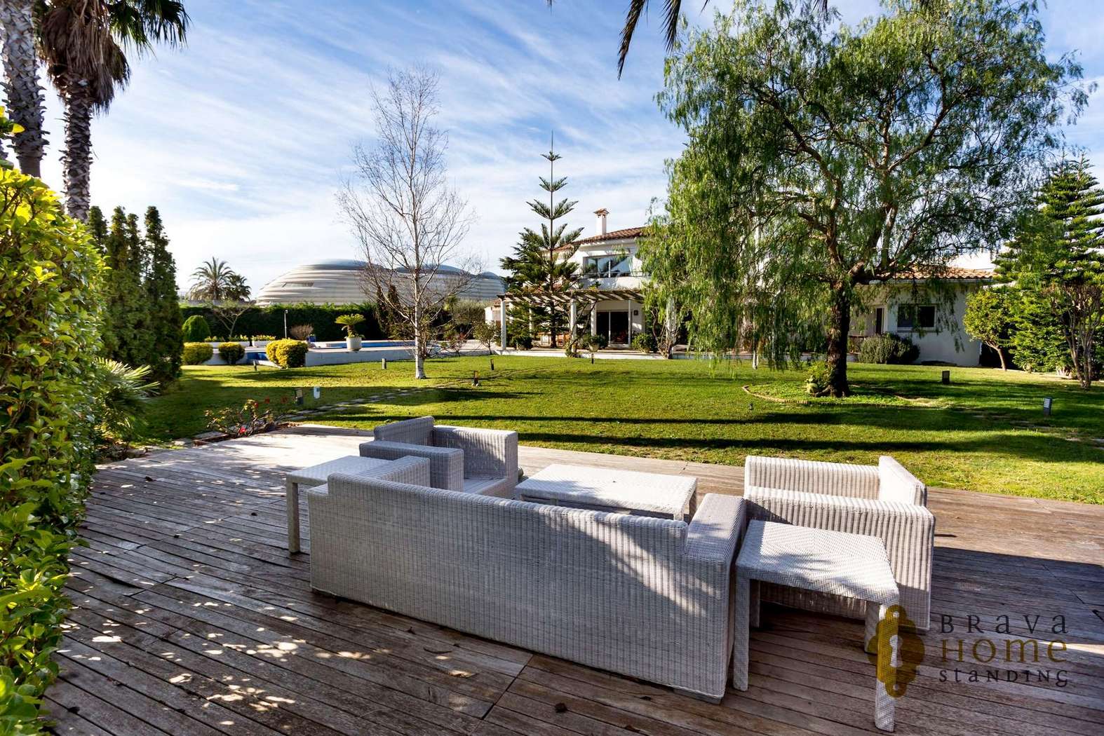 Espectacular mansión de lujo en Empuriabrava, con amarre de 70 m