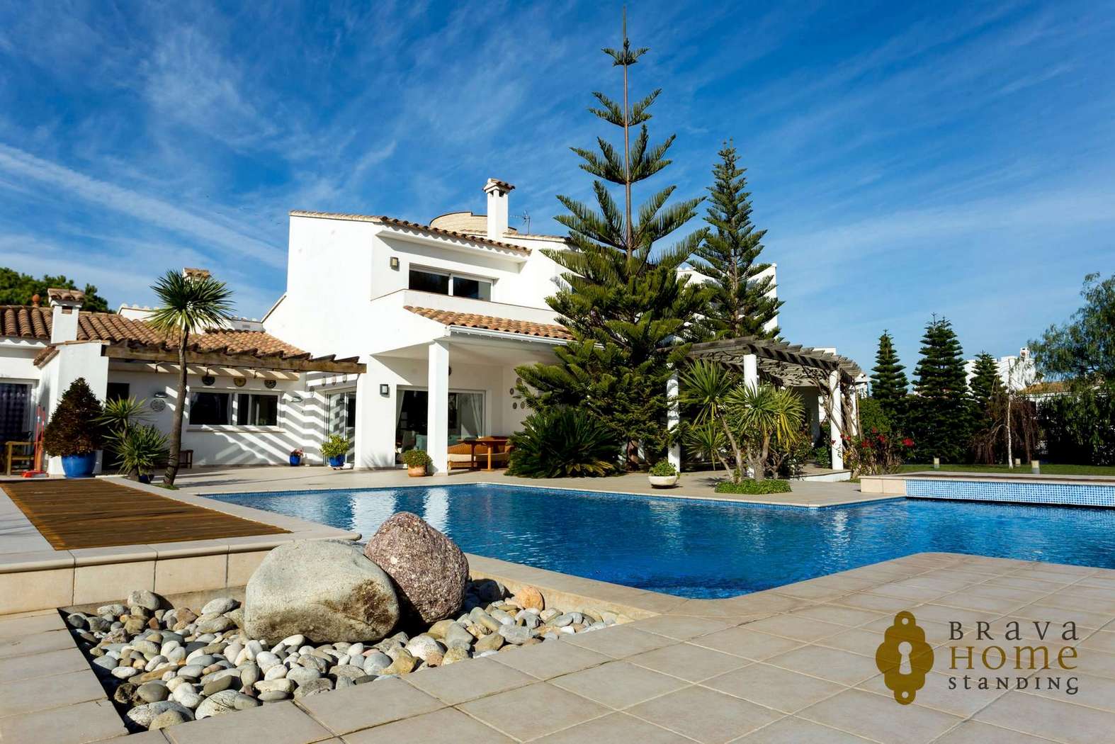 Espectacular mansión de lujo en Empuriabrava, con amarre de 70 m