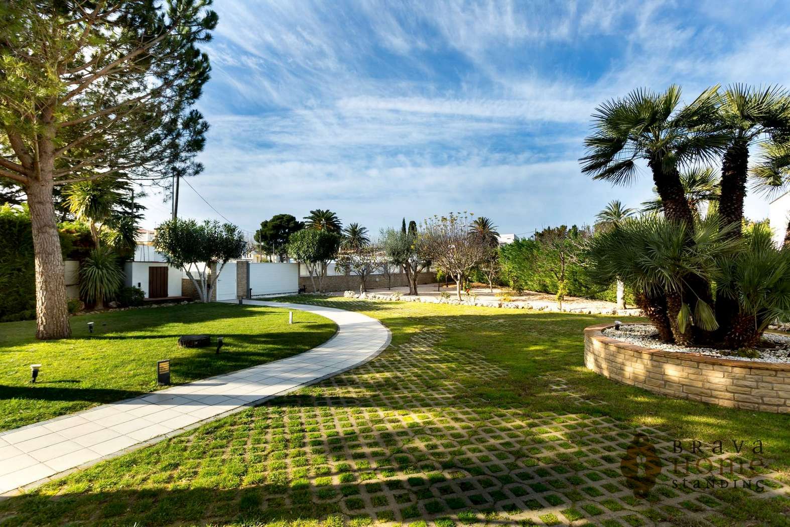 Espectacular mansión de lujo en Empuriabrava, con amarre de 70 m
