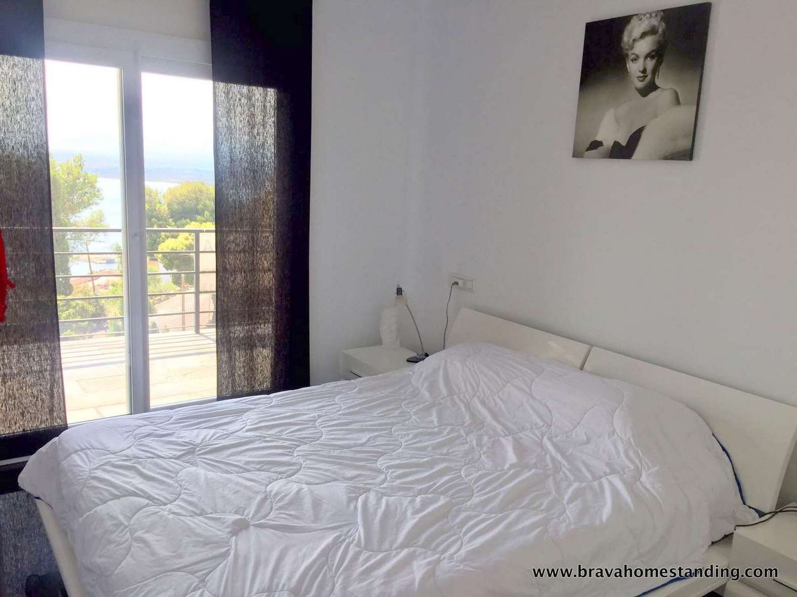 Bel appartement avec vue mer à vendre à Rosas
