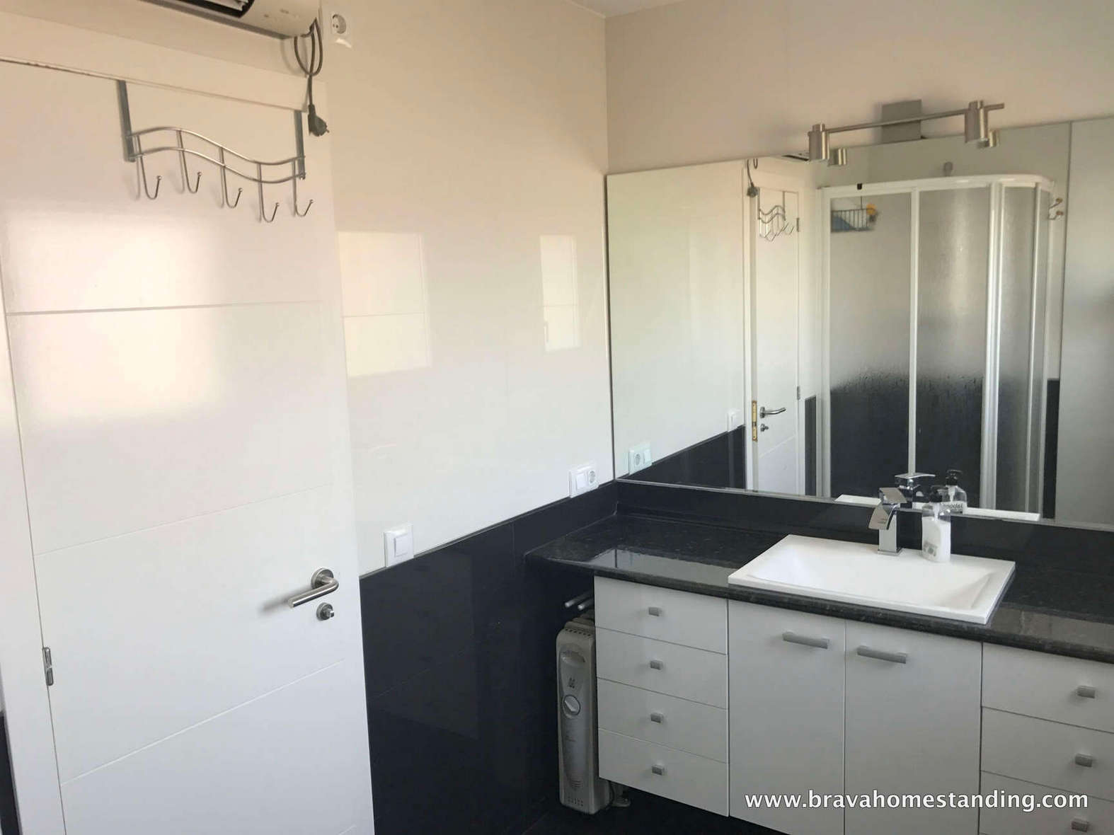 Bel appartement avec vue mer à vendre à Rosas