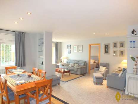 Beautiful villa for sale in the residential area of Bellavista