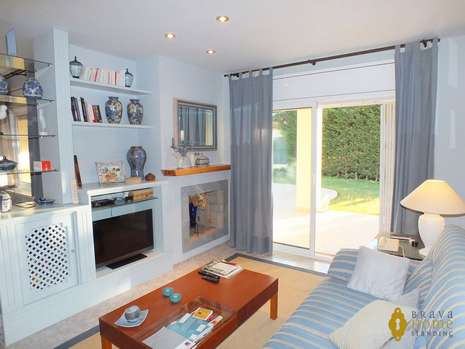 Beautiful villa for sale in the residential area of Bellavista