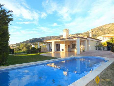 Hermosa villa en venta en la zona residencial de Bellavista