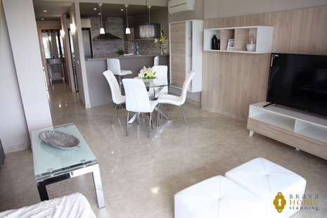 Appartement duplex avec piscine et vue mer à vendre à Palau Saverdera