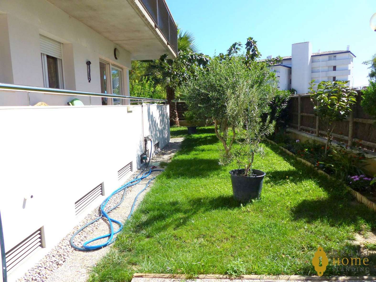Magnífic apartament amb jardí privat en venda a Roses - Santa Margarida