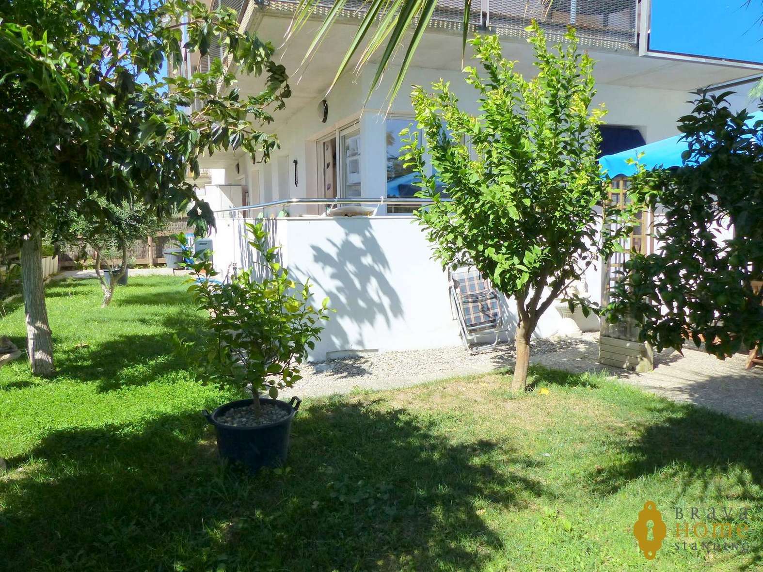 Magnífic apartament amb jardí privat en venda a Roses - Santa Margarida