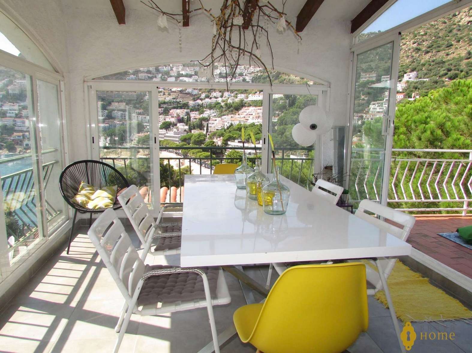 Preciosa casa con vistas al mar en venta en Canyelles (Rosas)