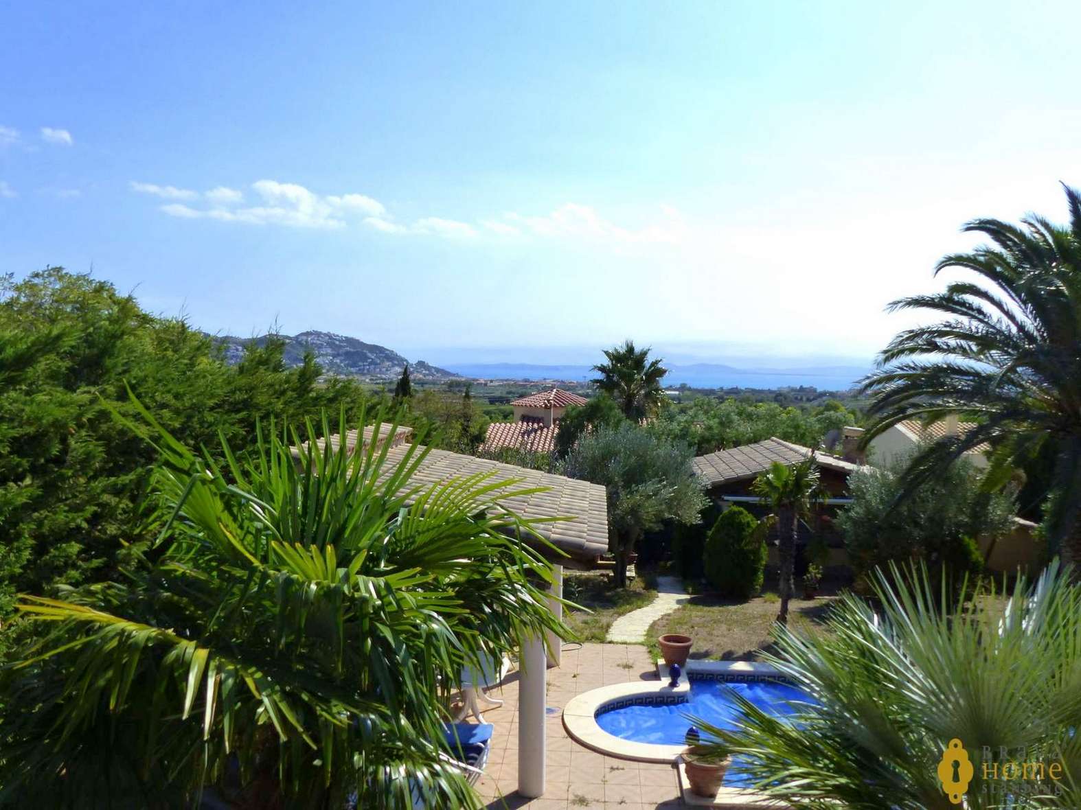 Superb villa with sea view for sale in Rosas - Mas Fumat