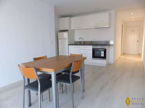 Renovated apartment with view over the canal for sale in Santa Margarita