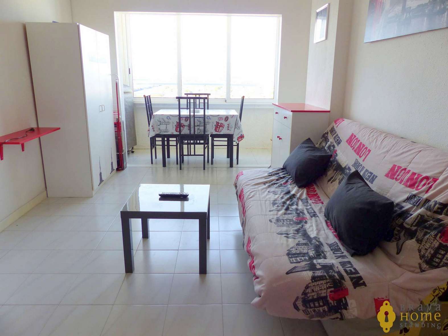 Hermoso estudio a 50m de la playa en venta en Empuriabrava Costa Brava