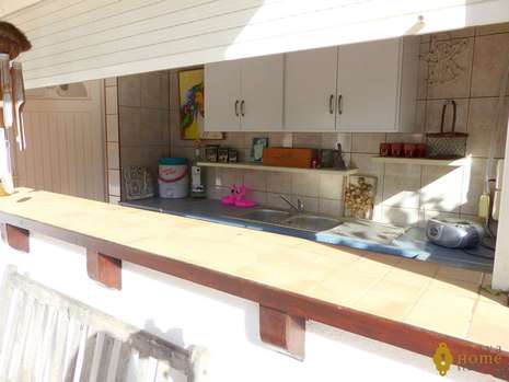 Beautiful villa with pool close to the beach, for sale in Empuriabrava