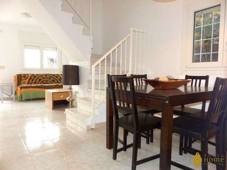 Nice 3 bedroom house for sale in Empuriabrava with large garage
