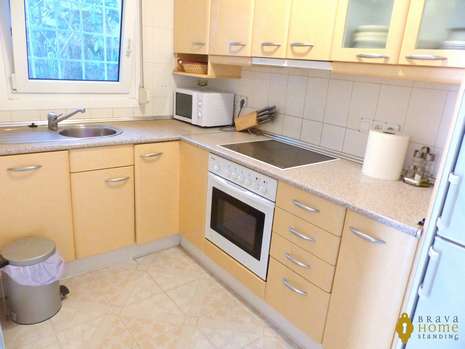 Nice 3 bedroom house for sale in Empuriabrava with large garage