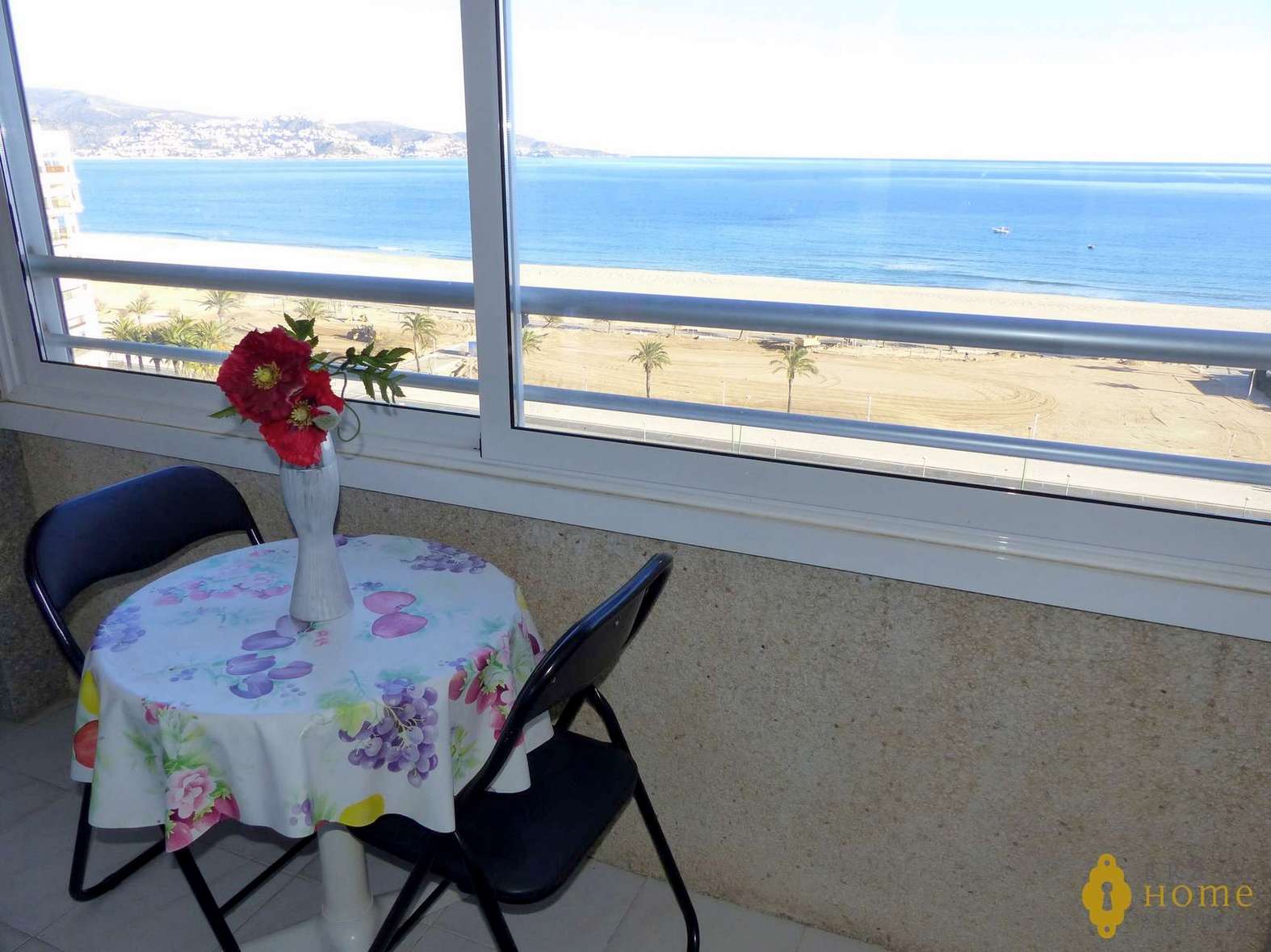Superbe appartement en 1ère ligne de mer, en vente à Empuriabrava