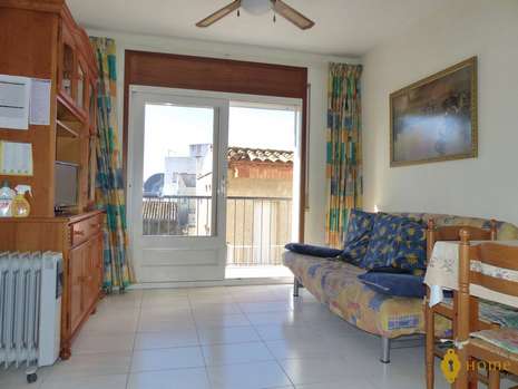 Cozy apartment in the center of Rosas for sale