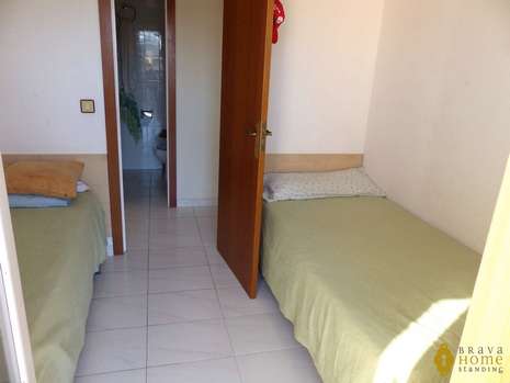 Cozy apartment in the center of Rosas for sale