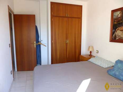 Cozy apartment in the center of Rosas for sale