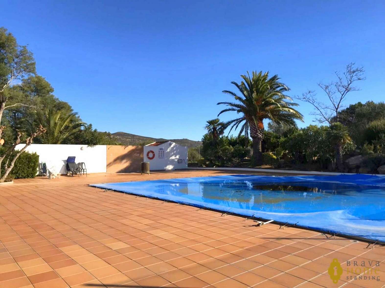 Casa amb una bella vista de la badia de Roses, en venda.