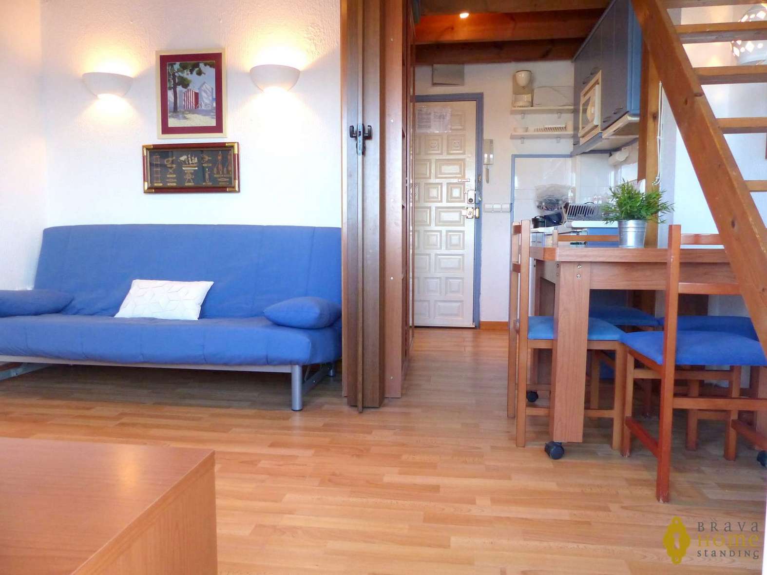 Bonic apartament amb magnífiques vistes sobre el Port-Grec a Empuriabrava