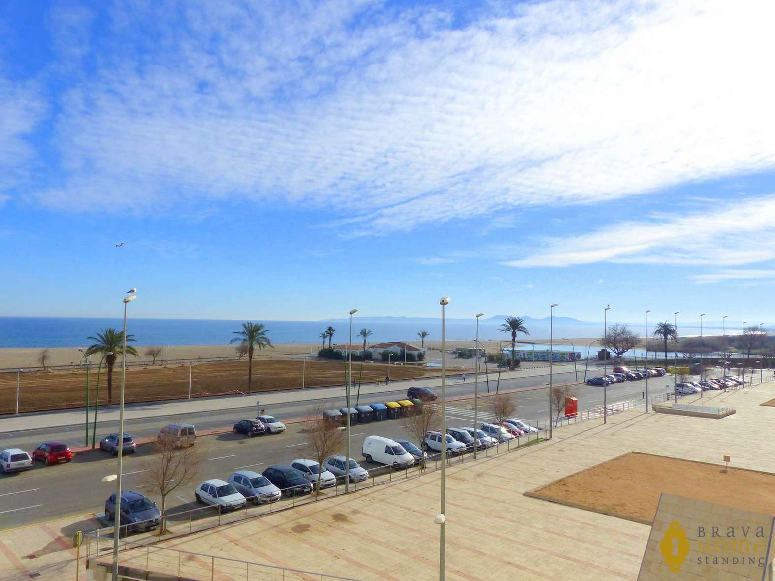 Impressionant apartament davant de la platja en venda a Empuriabrava