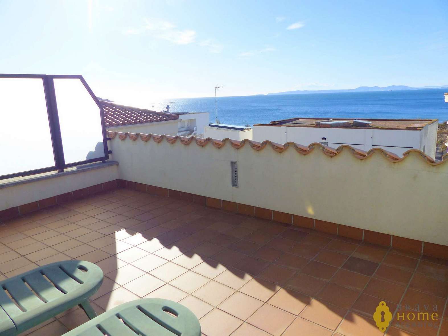 Splendid modern duplex with sea view, for sale in Rosas - Salatar
