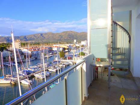 Appartement atico avec magnifique vue canal en vente Rosas Santa Margarita