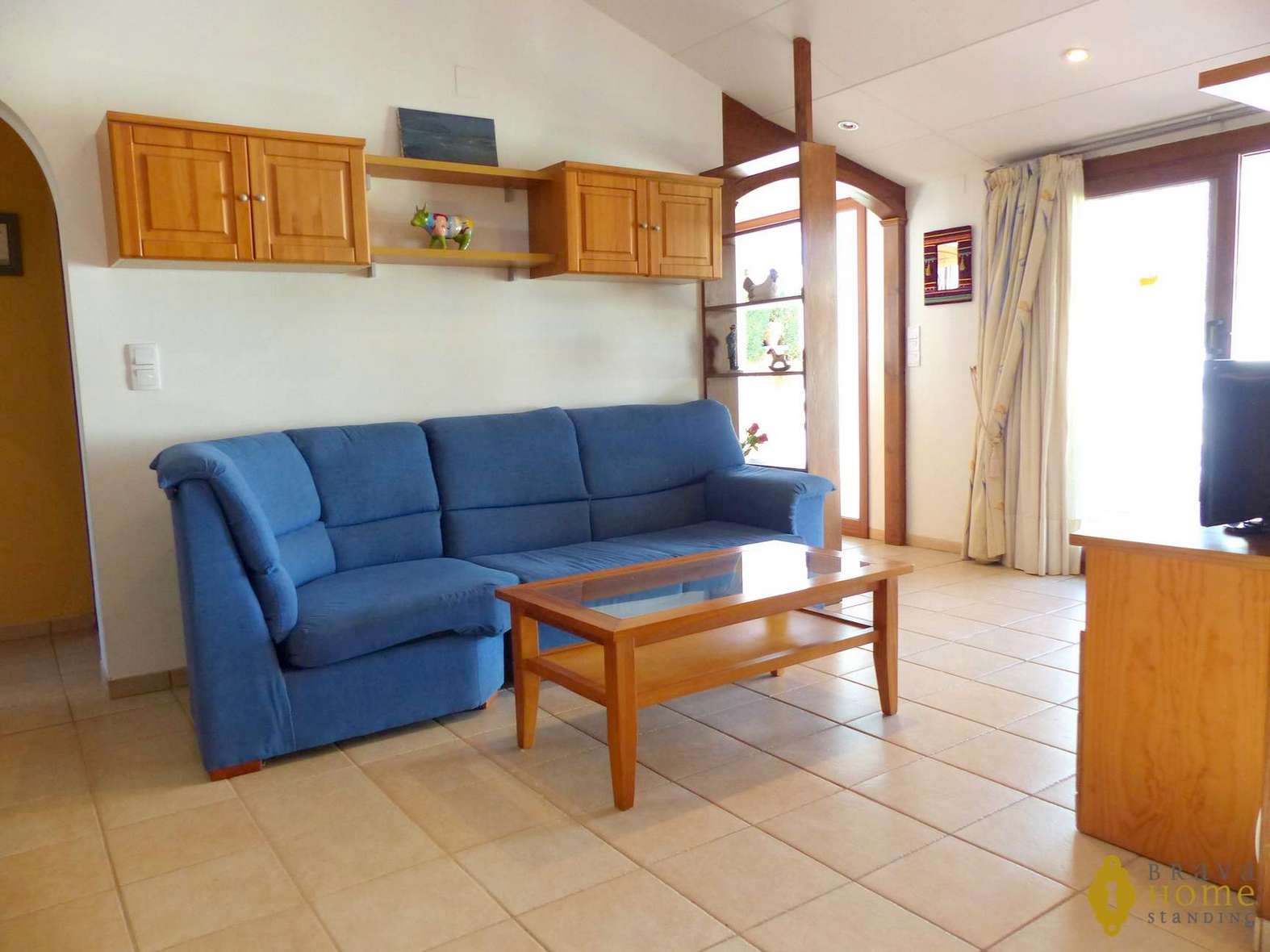 Modern villa with pool in a quiet area for sale in Empuriabrava