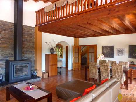 Magnificent villa for sale within the Golf of Peralada
