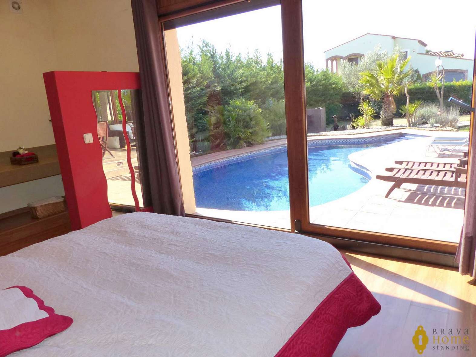 Magnificent villa for sale within the Golf of Peralada