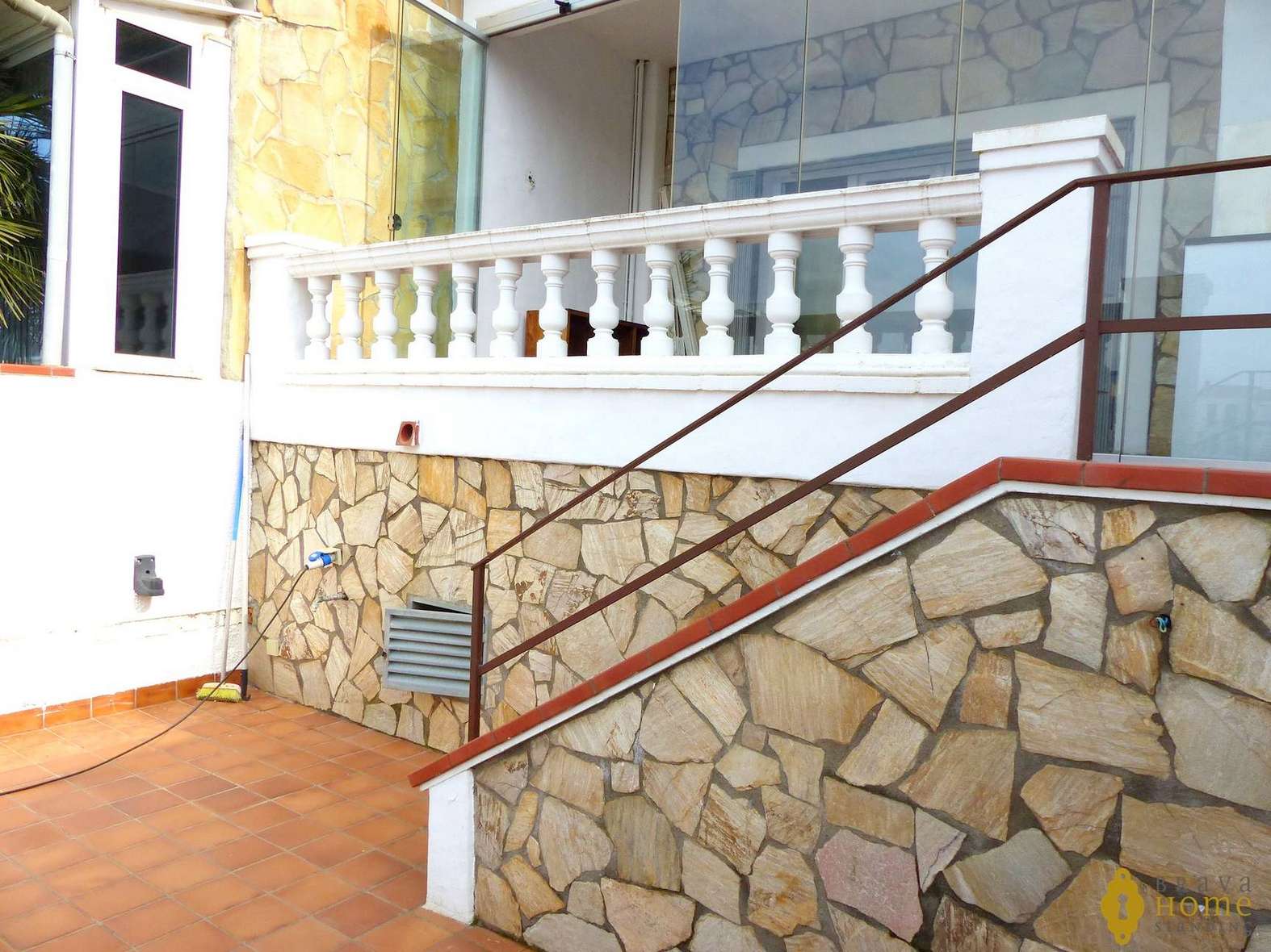 Magnificent house with mooring, for sale in Empuriabrava