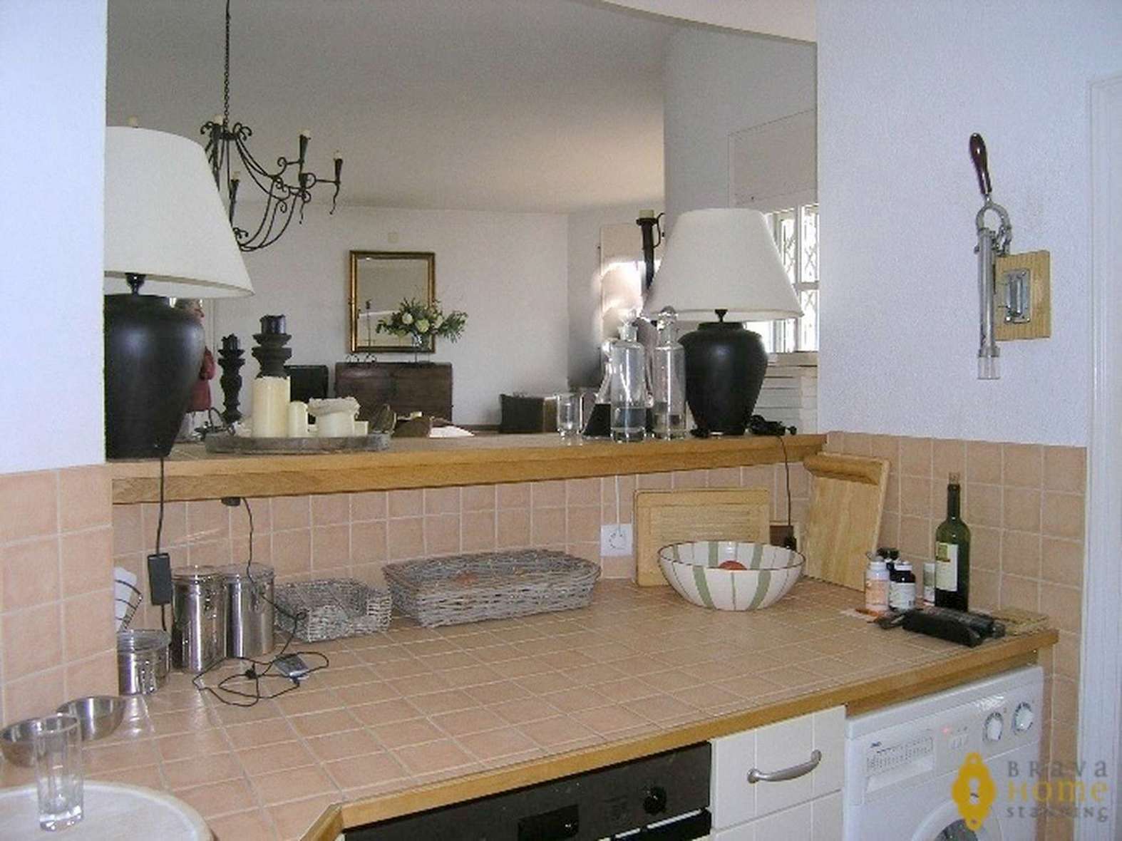 Beautiful villa with pool and small sea view for sale in Rosas