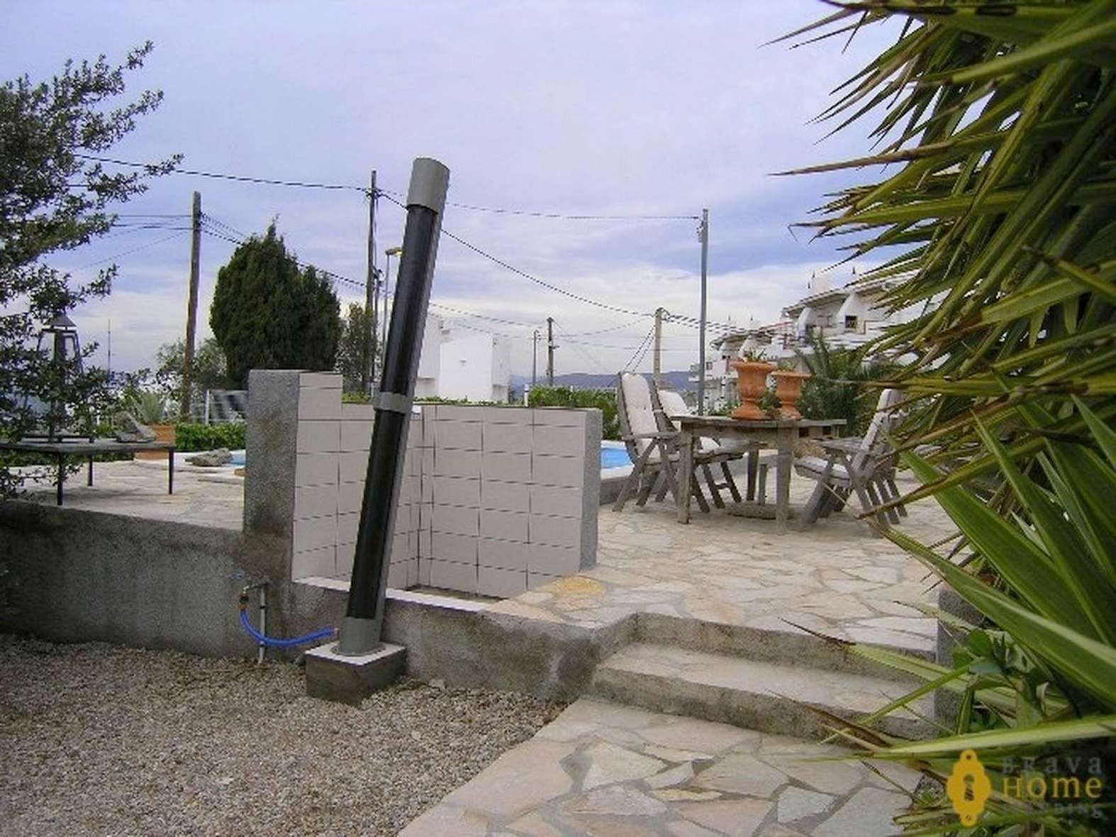 Beautiful villa with pool and small sea view for sale in Rosas