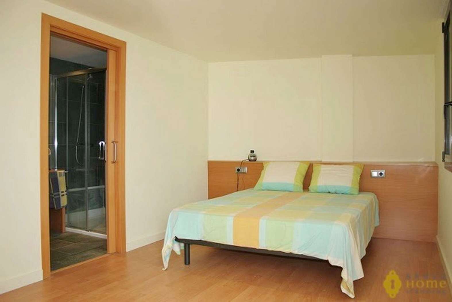Precioso apartamento en primera línea de mar, en venta en Rosas - Canyelles