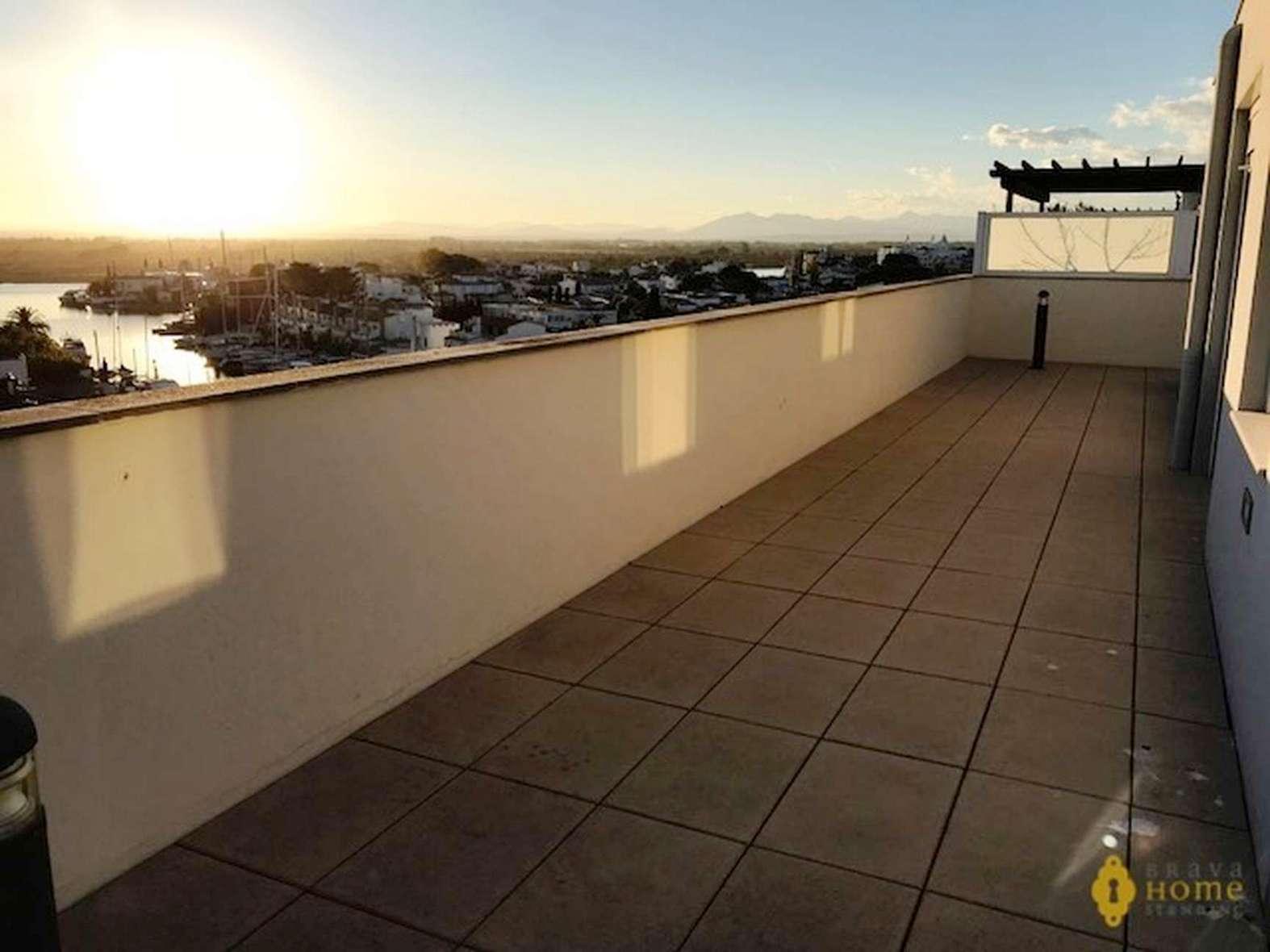 Superbe appartement penthouse avec piscine privée, en vente à Rosas - Santa Margarita