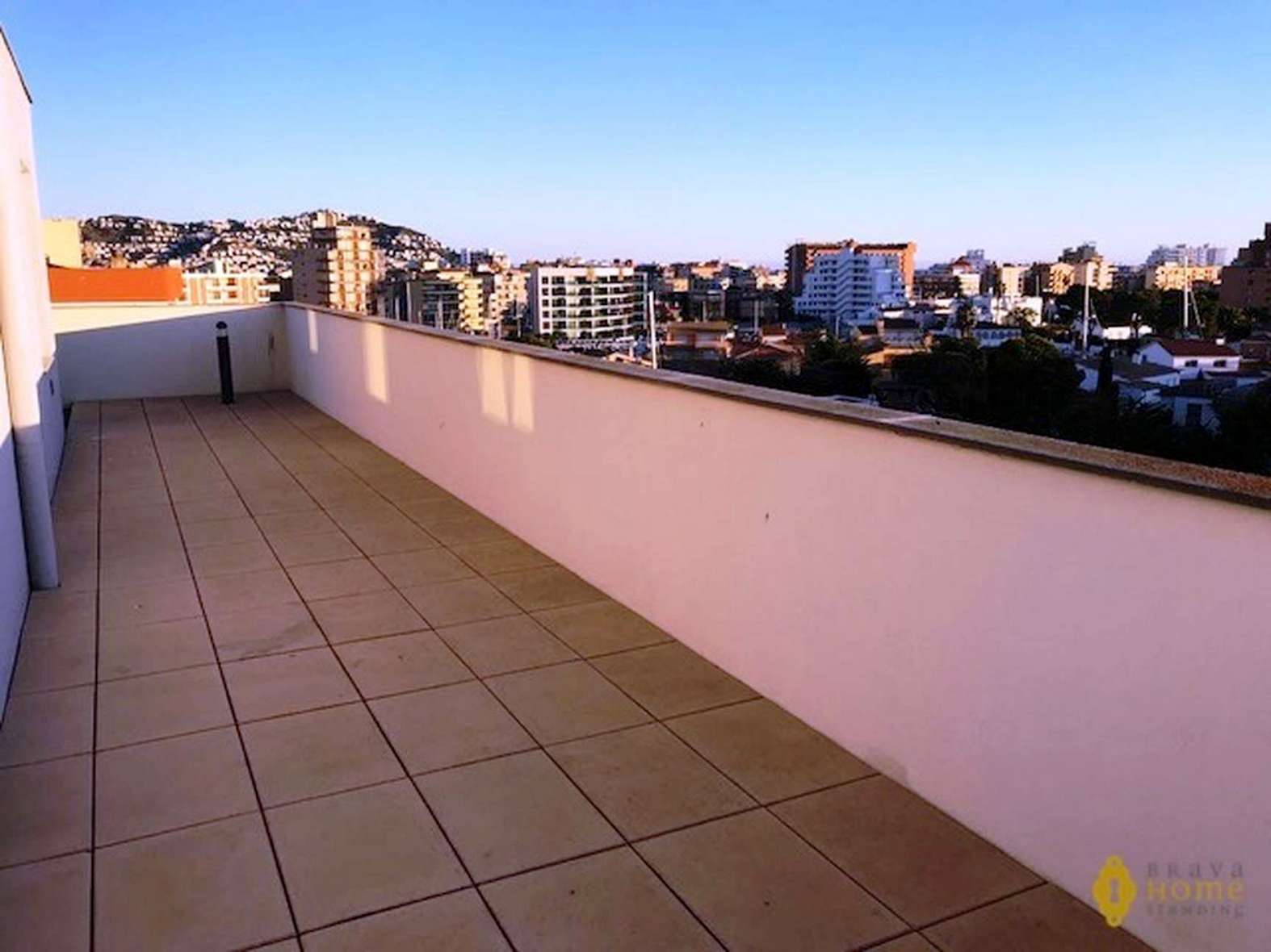 Superbe appartement penthouse avec piscine privée, en vente à Rosas - Santa Margarita