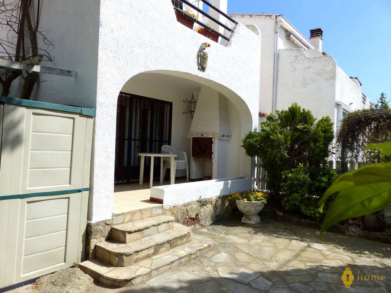Bonita casa con garaje en venta en Rosas (Costa Brava)