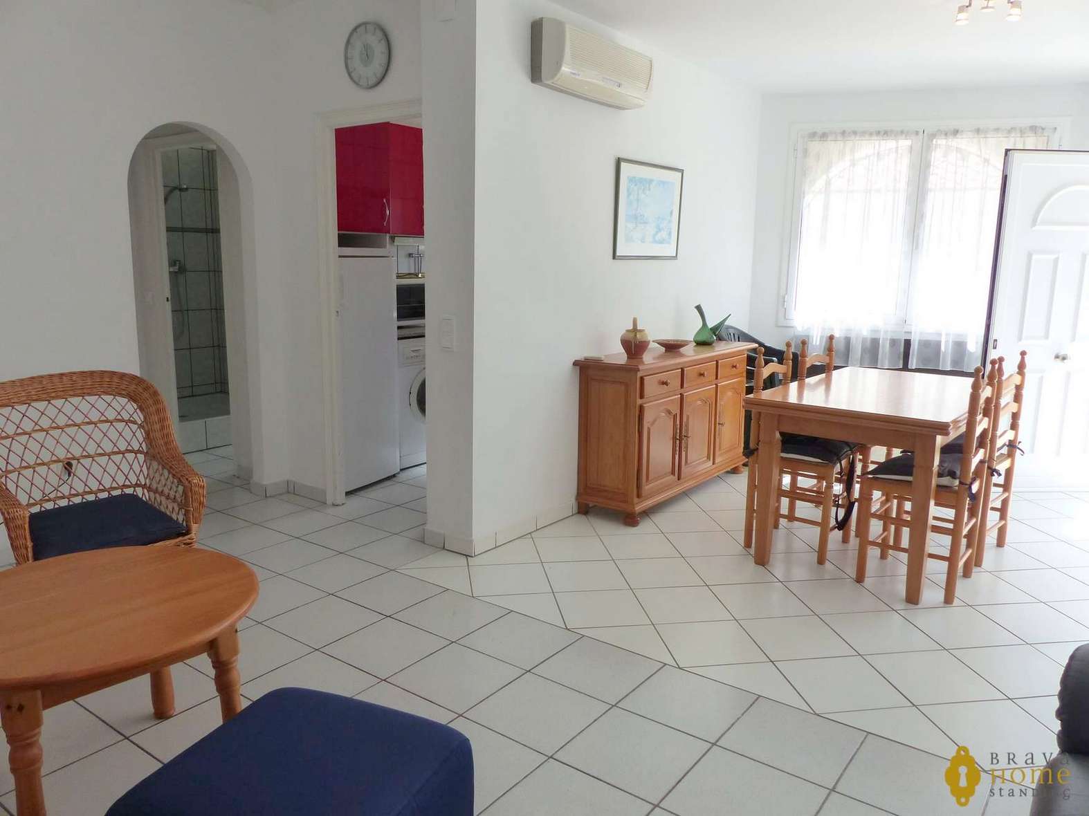 Preciosa villa con piscina en venta en Empuriabrava