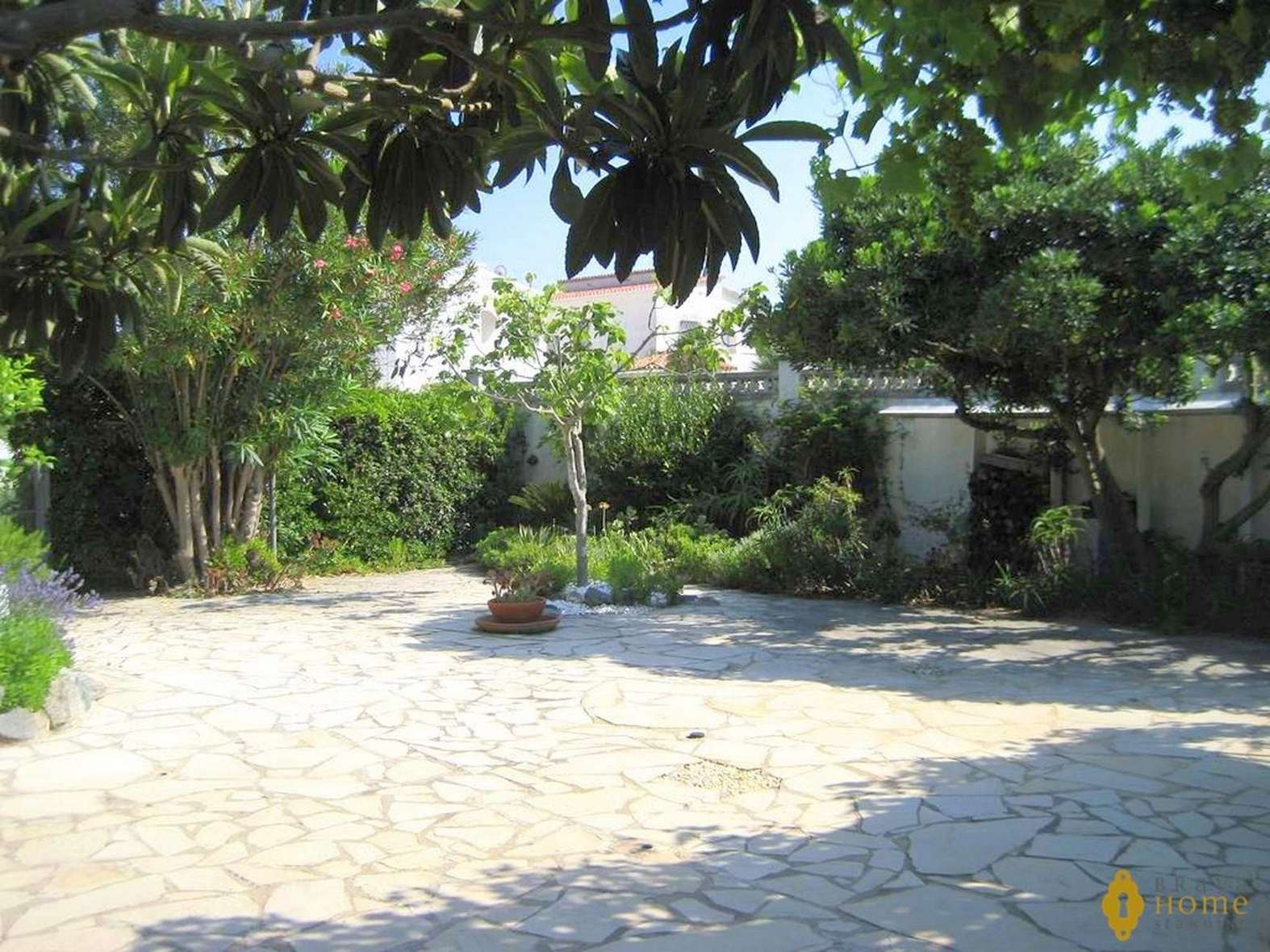 Nice house with mooring for sale in Empuriabrava