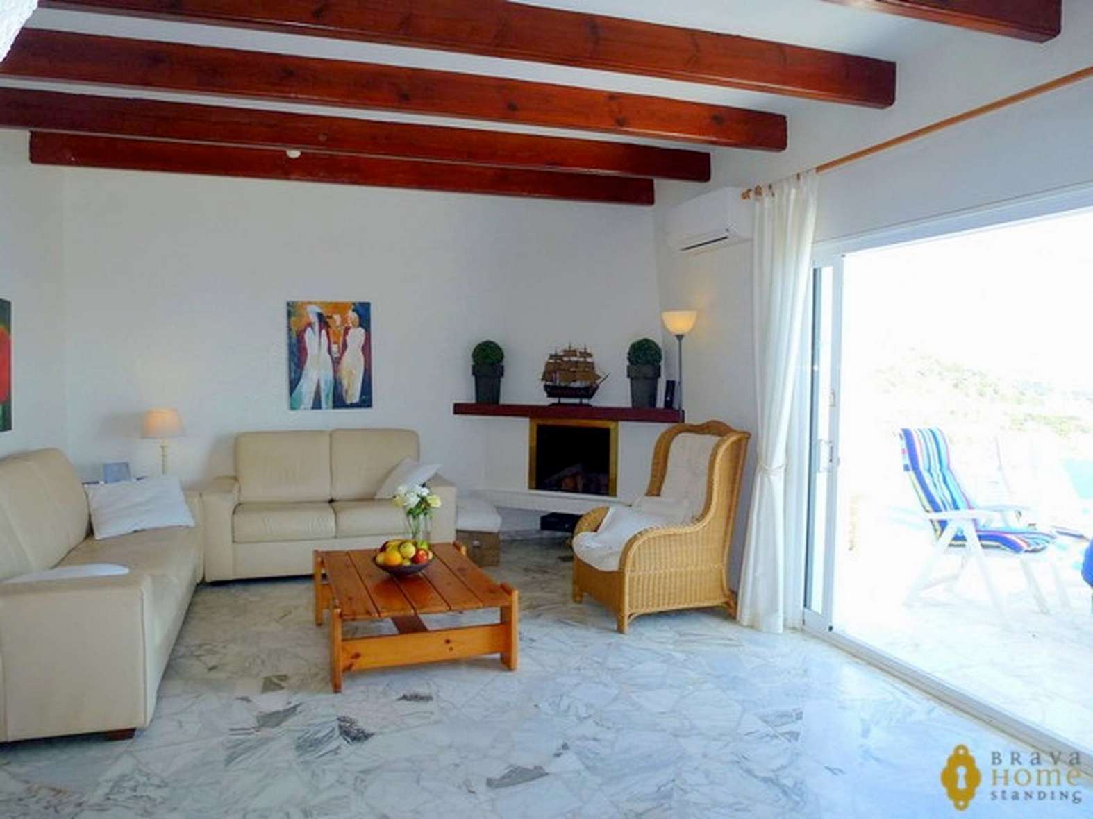 Hermosa casa con espléndidas vistas al mar en venta en Rosas - Canyelles