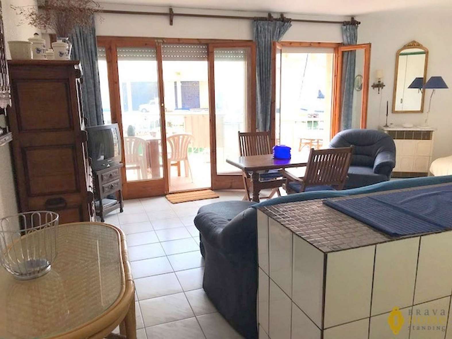Preciós apartament amb vistes al canal en venda a Roses - Santa Margarida